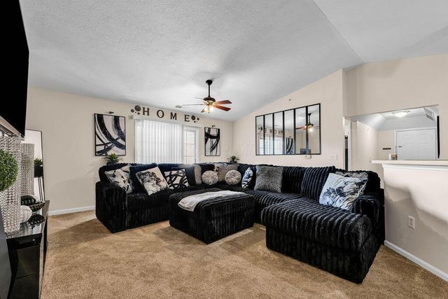 789 Hidden Springs Drive, Lewis Center, OH 43035