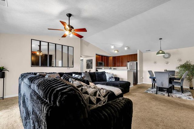 789 Hidden Springs Drive, Lewis Center, OH 43035