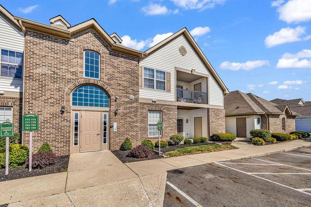 789 Hidden Springs Drive, Lewis Center, OH 43035