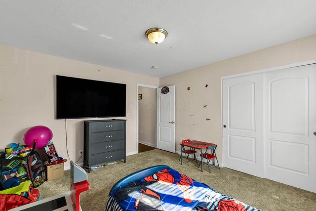 789 Hidden Springs Drive, Lewis Center, OH 43035