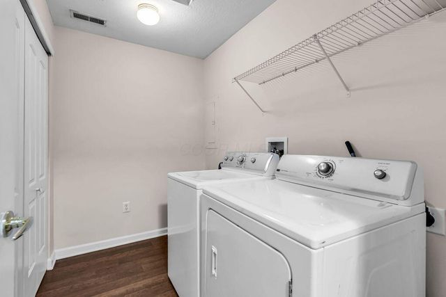 789 Hidden Springs Drive, Lewis Center, OH 43035