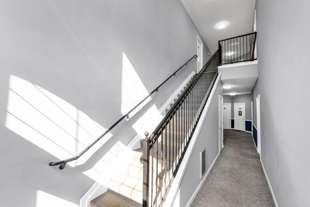 789 Hidden Springs Drive, Lewis Center, OH 43035