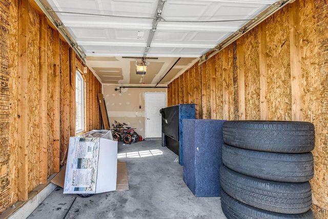 789 Hidden Springs Drive, Lewis Center, OH 43035