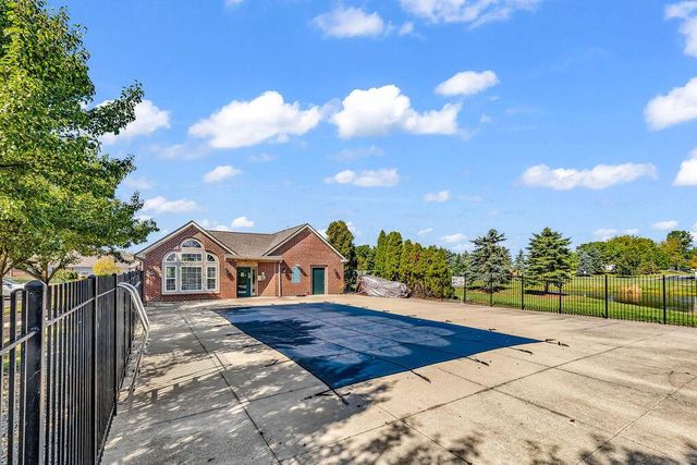 789 Hidden Springs Drive, Lewis Center, OH 43035