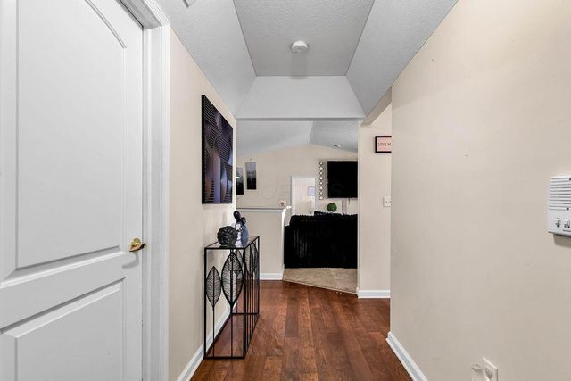 789 Hidden Springs Drive, Lewis Center, OH 43035