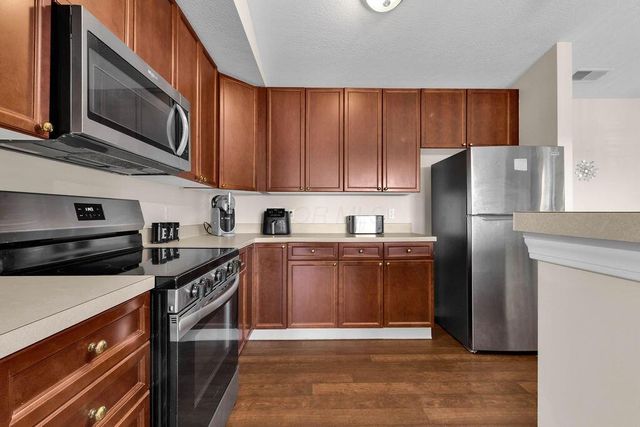 789 Hidden Springs Drive, Lewis Center, OH 43035