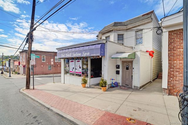 17 Lockwood Avenue, Yonkers, NY 10701