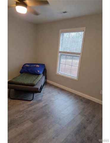 4873 Pebble Lane, Farmington, MO 63640