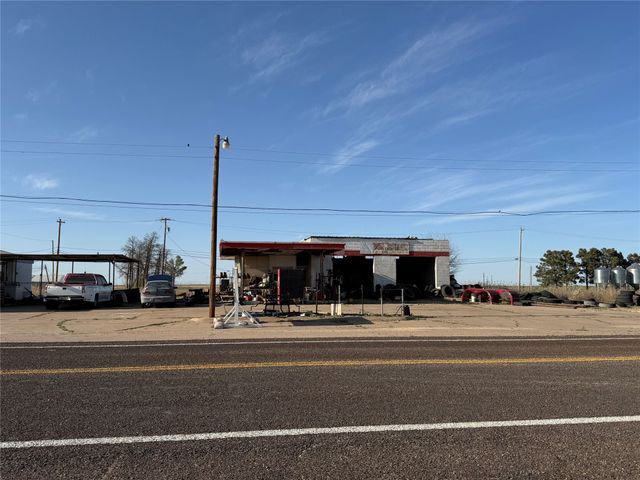 731 E G Street, Munday, TX 76371