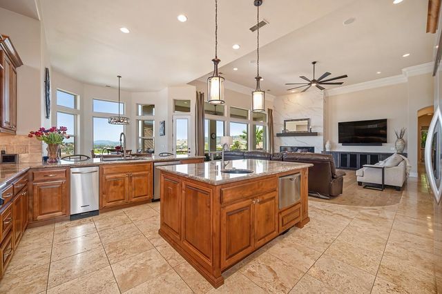 1752 Lake Vista Way, Folsom, CA 95630