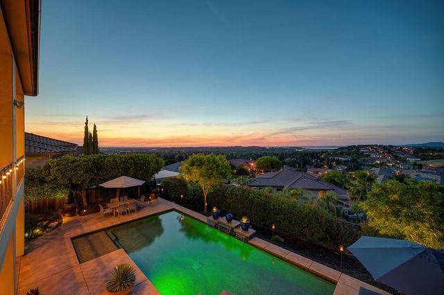 1752 Lake Vista Way, Folsom, CA 95630