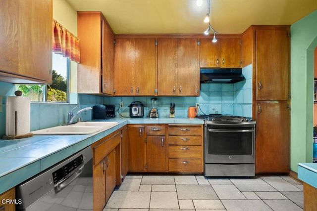 10 Taormina Lane, Ojai, CA 93023