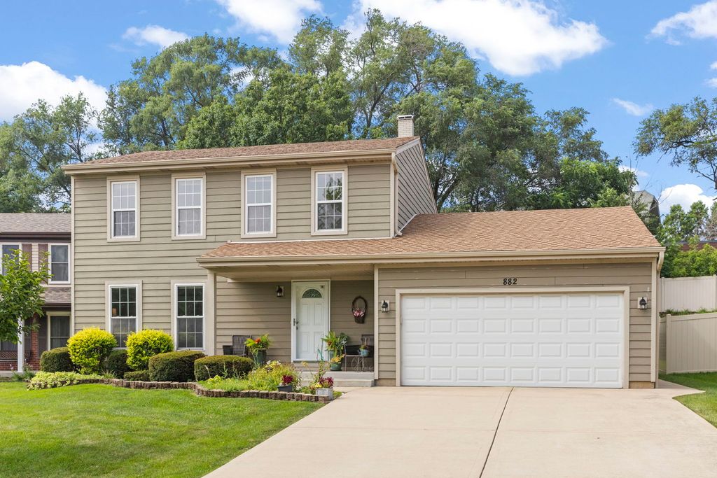 882 Aspen Drive, Lombard, IL 60148