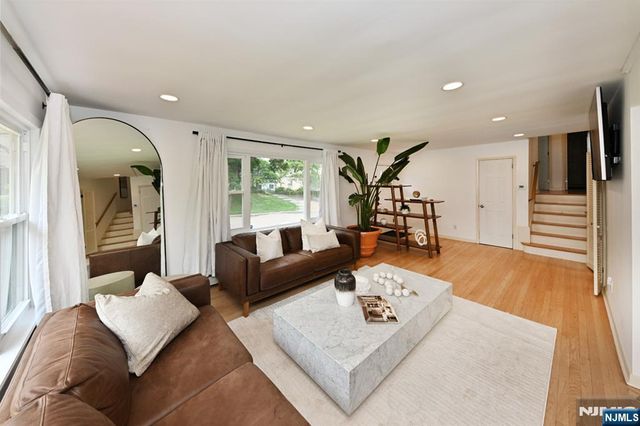 502 Ackerman Avenue, Ho-ho-kus, NJ 07423