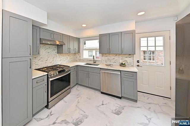 502 Ackerman Avenue, Ho-ho-kus, NJ 07423