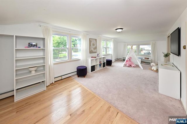 502 Ackerman Avenue, Ho-ho-kus, NJ 07423