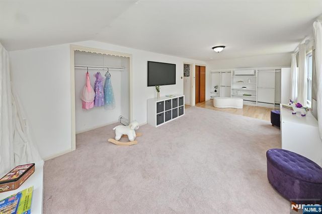 502 Ackerman Avenue, Ho-ho-kus, NJ 07423