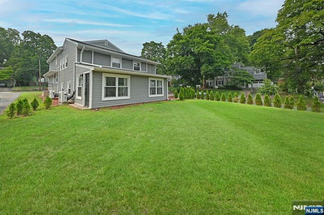 502 Ackerman Avenue, Ho-ho-kus, NJ 07423