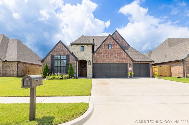 14804 E 77th Place North, Owasso, OK 74055