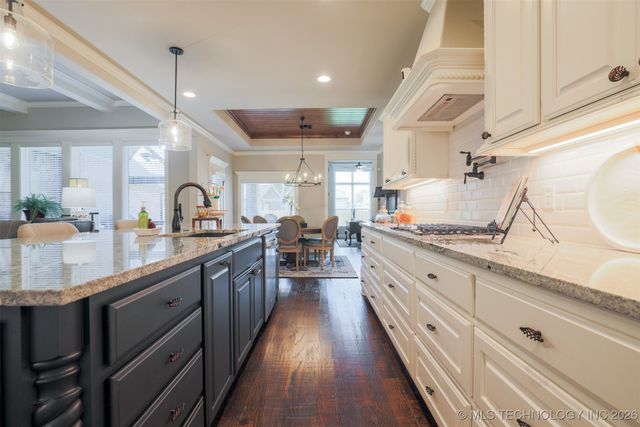 14804 E 77th Place North, Owasso, OK 74055