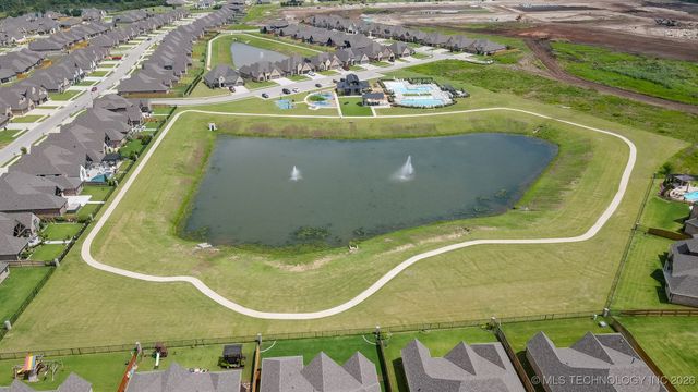 14804 E 77th Place North, Owasso, OK 74055