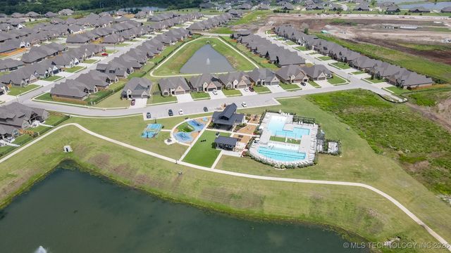 14804 E 77th Place North, Owasso, OK 74055