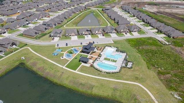 14804 E 77th Place North, Owasso, OK 74055