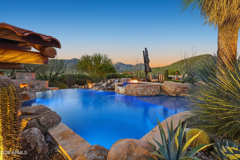 Image 35 of property listing at 42531 N SPUR CROSS Road, Cave Creek, AZ 85331
