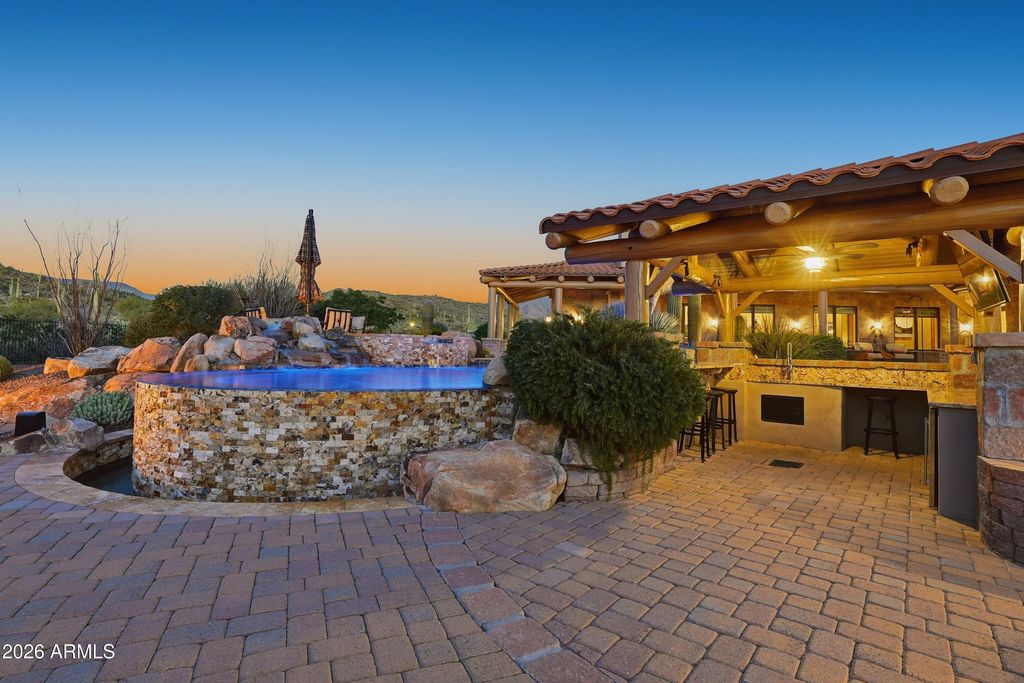 Image 68 of property listing at 42531 N SPUR CROSS Road, Cave Creek, AZ 85331
