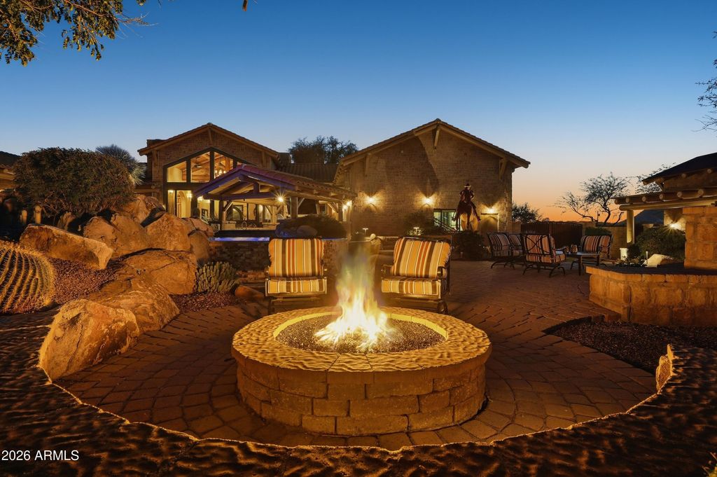 Image 69 of property listing at 42531 N SPUR CROSS Road, Cave Creek, AZ 85331