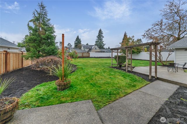 314 16th Street NW, Puyallup, WA 98371