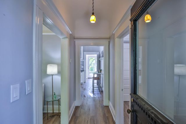 2104 9th St, Sacramento, CA 95818