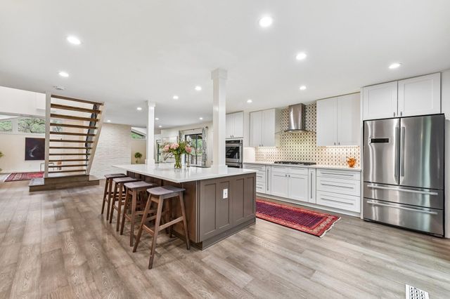 9004 Tara LN, Austin, TX 78737