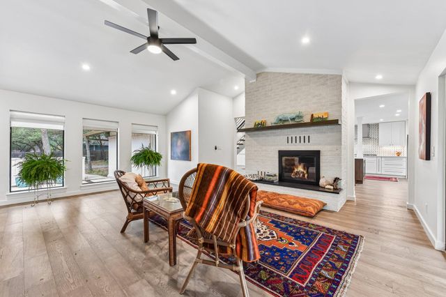 9004 Tara LN, Austin, TX 78737