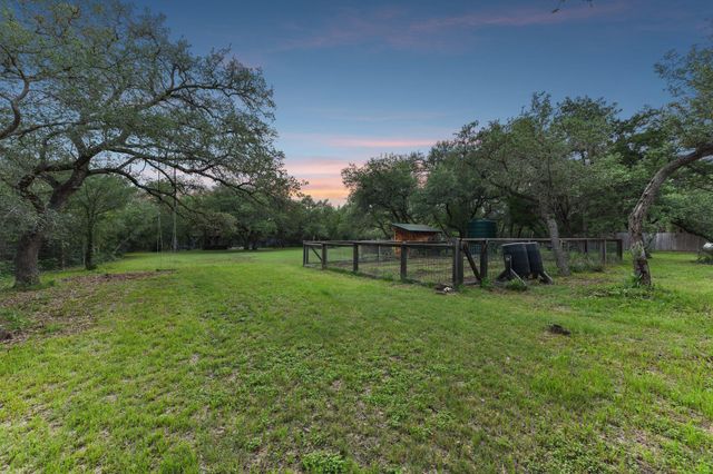 9004 Tara LN, Austin, TX 78737