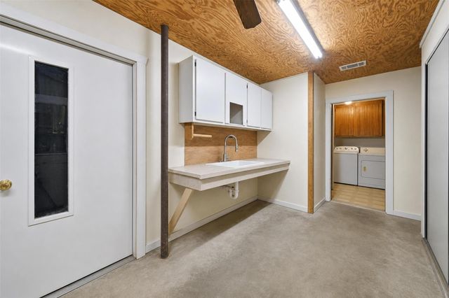 301 Cooks Lane, Franklin, TX 77856