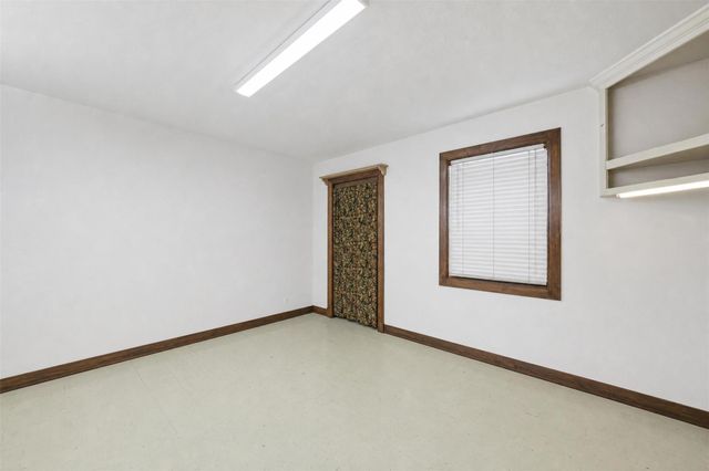301 Cooks Lane, Franklin, TX 77856