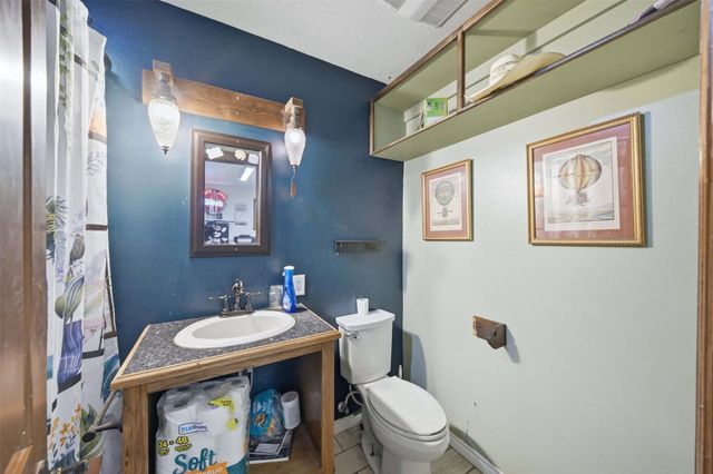 301 Cooks Lane, Franklin, TX 77856