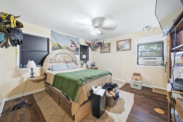 301 Cooks Lane, Franklin, TX 77856