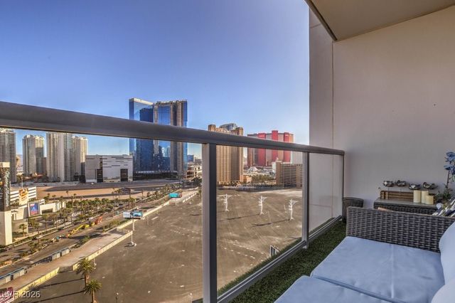 200 Sahara Avenue 1708, Las Vegas, NV 89102