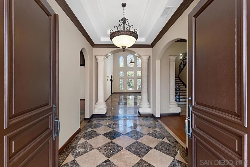 3745 Vista Pointe, Bonita, CA 91902 — photo 2