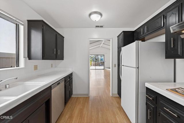 2920 Seahorse Avenue, Ventura, CA 93001