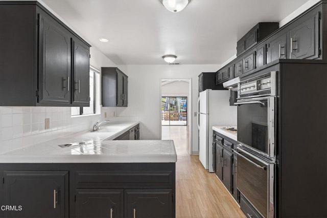 2920 Seahorse Avenue, Ventura, CA 93001