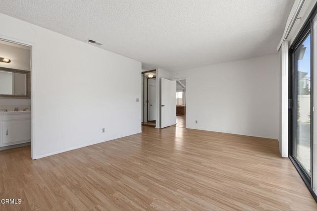 2920 Seahorse Avenue, Ventura, CA 93001