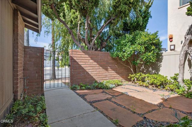 2920 Seahorse Avenue, Ventura, CA 93001