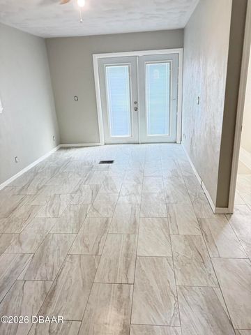 548 S Caroline Street, Daytona Beach, FL 32114