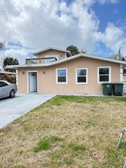 548 S Caroline Street, Daytona Beach, FL 32114