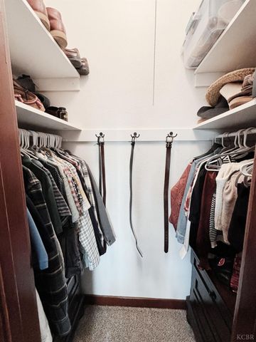 327 C Street, Lemoore, CA 93245