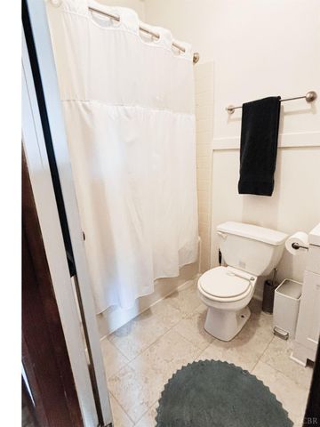 327 C Street, Lemoore, CA 93245