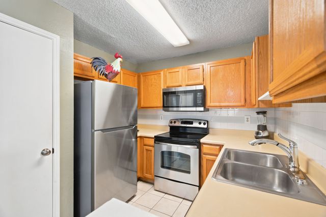 4837 Thistledown Drive, Fort Worth, TX 76137